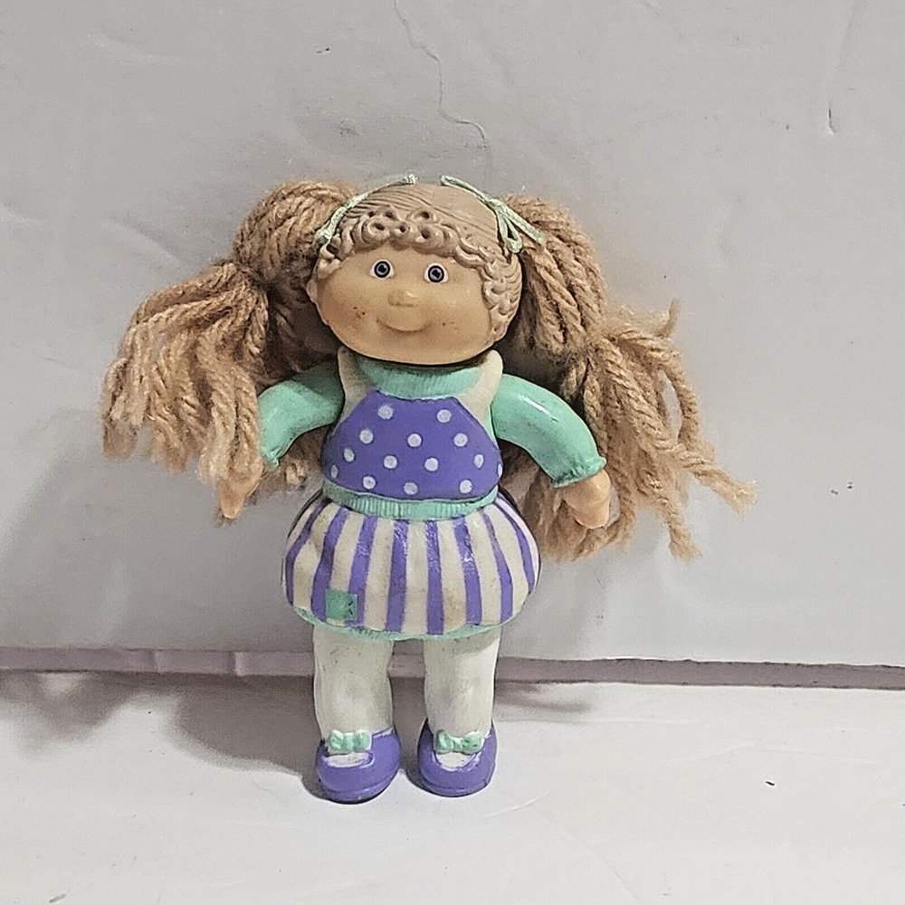 Cabbage Patch Kids Figurine Mary Jane Poseable Yarn Hair Vintage 1984 3.5"